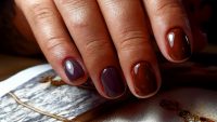 Glossy Manicure: How to Get a Shiny, Lustrous Nail Polish Look